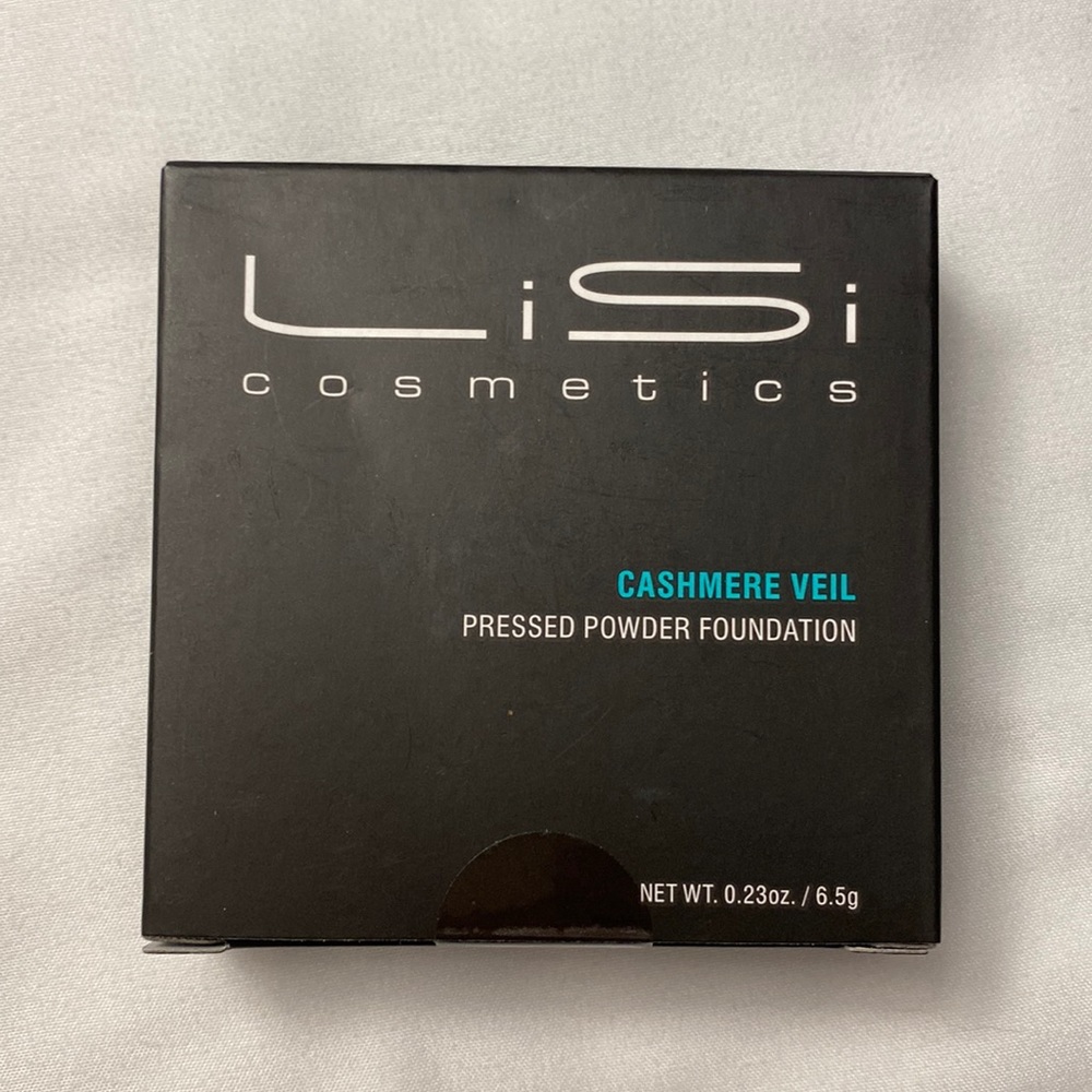 LiSi Cosmetics Cashmere Veil Pressed Powder Foundation ~ Shade 03 Cashmere Veil